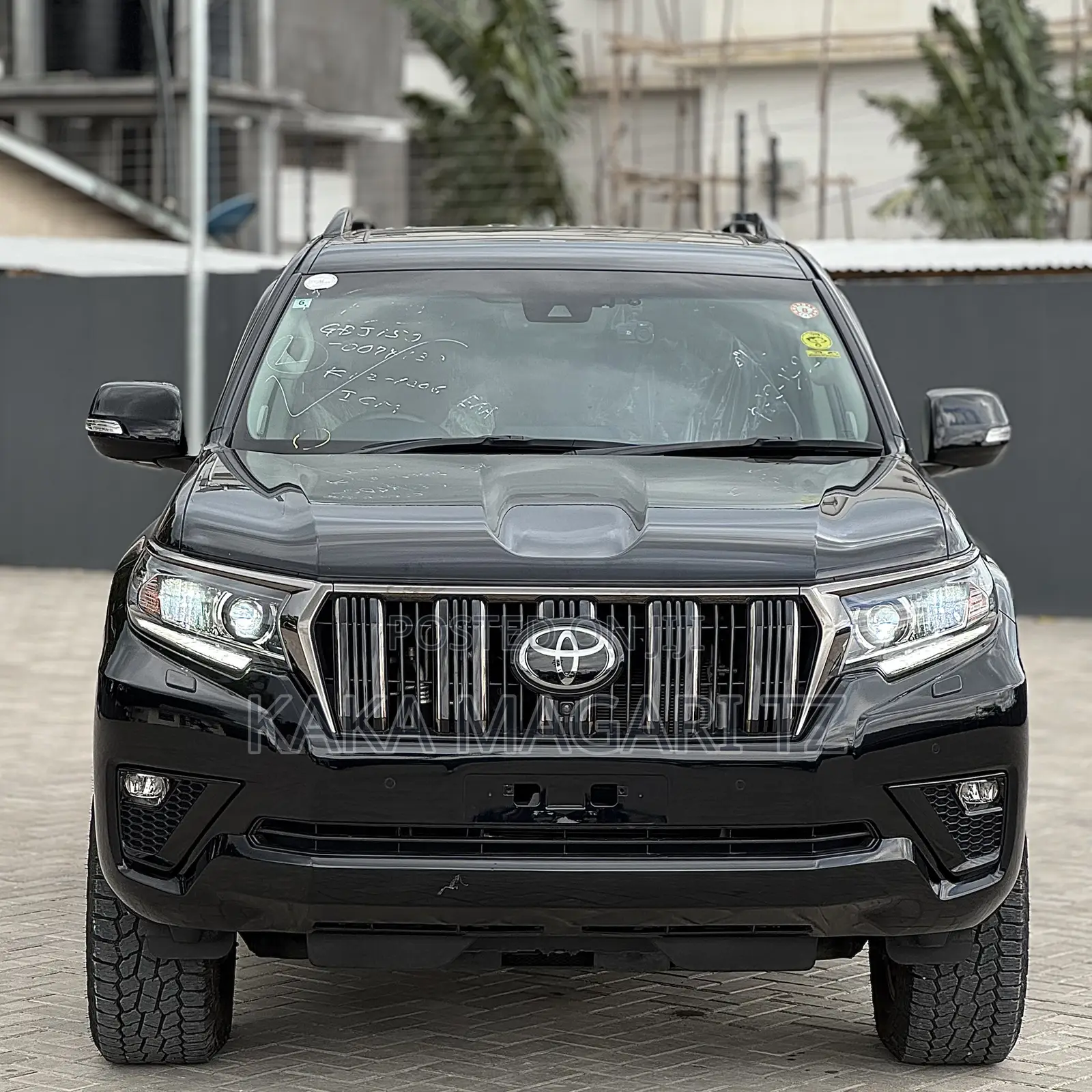 Toyota Land Cruiser Prado 2023 Black