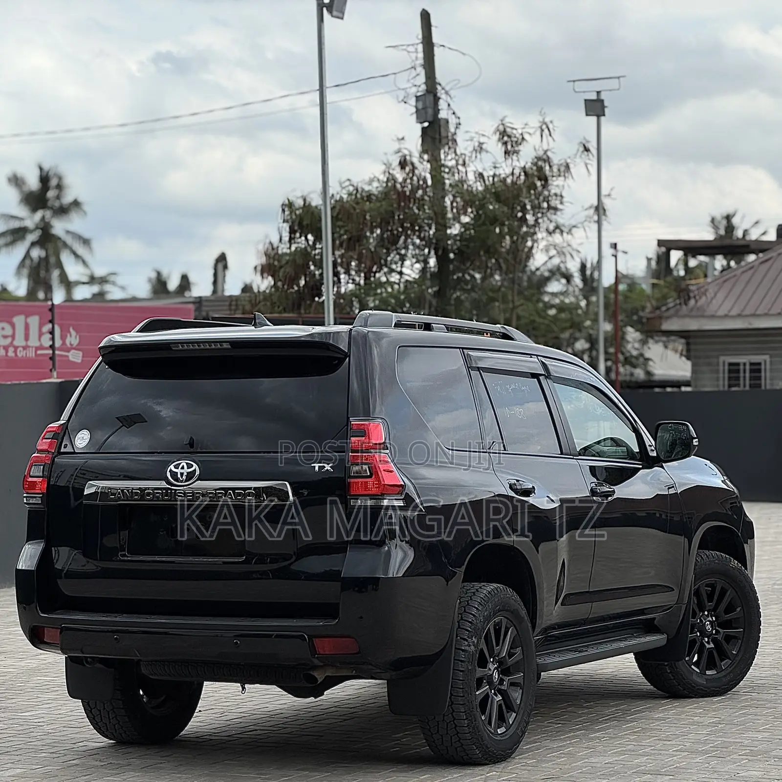 Toyota Land Cruiser Prado 2023 Black