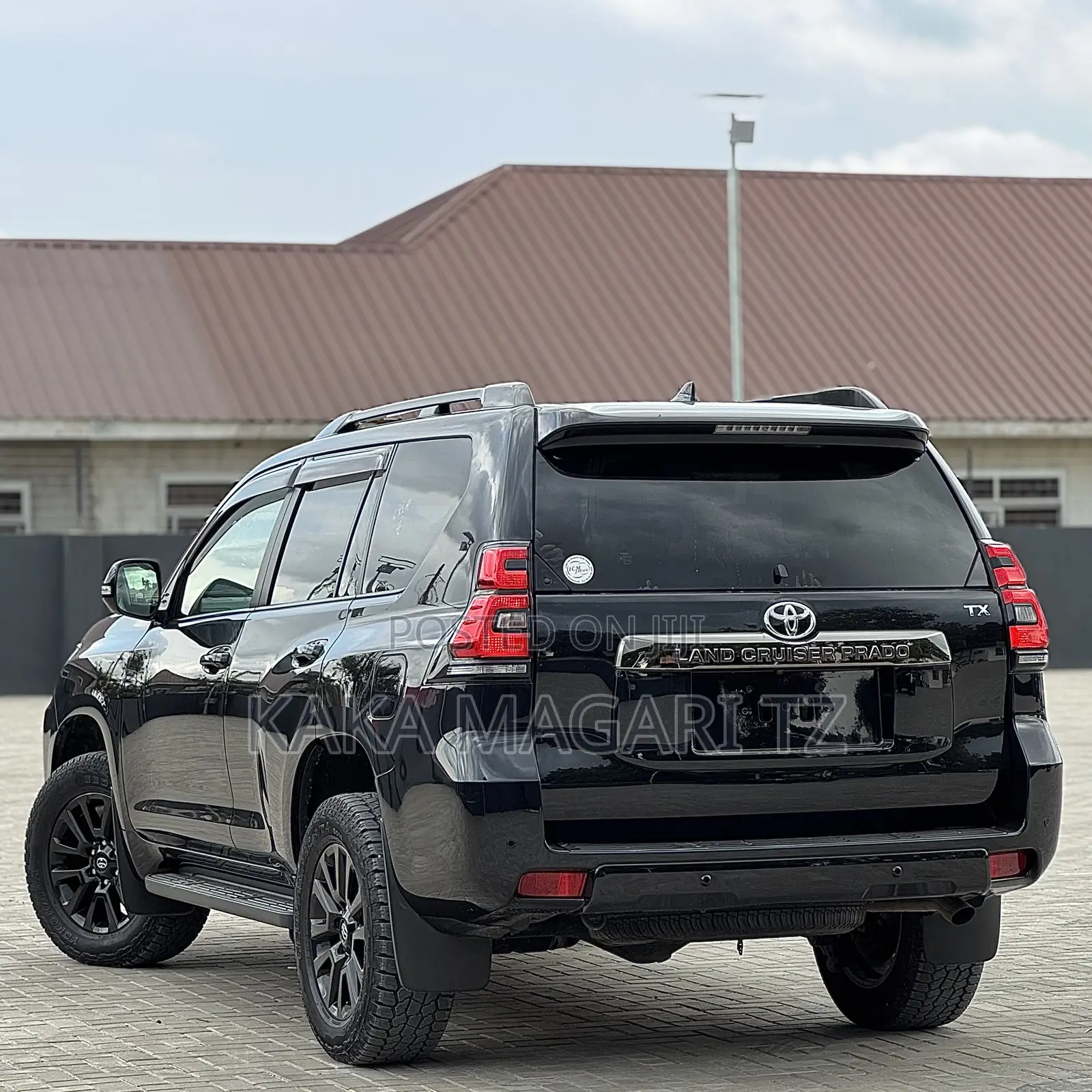 Toyota Land Cruiser Prado 2023 Black