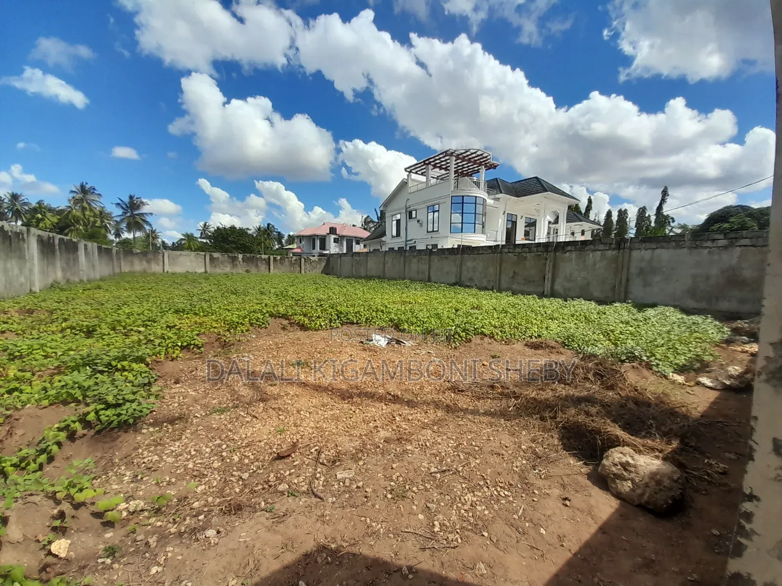 Kiwanja Kinauzwa Kigamboni Geza Ulole