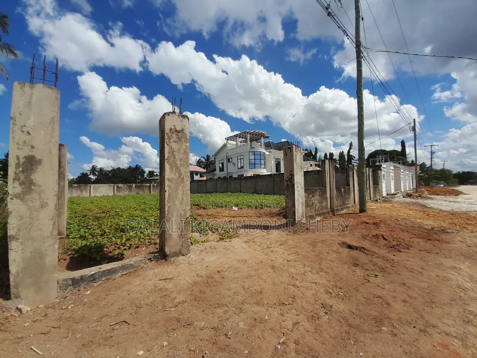Kiwanja Kinauzwa Kigamboni Geza Ulole