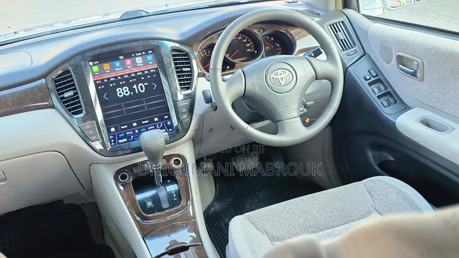 Toyota Kluger 2021 Silver
