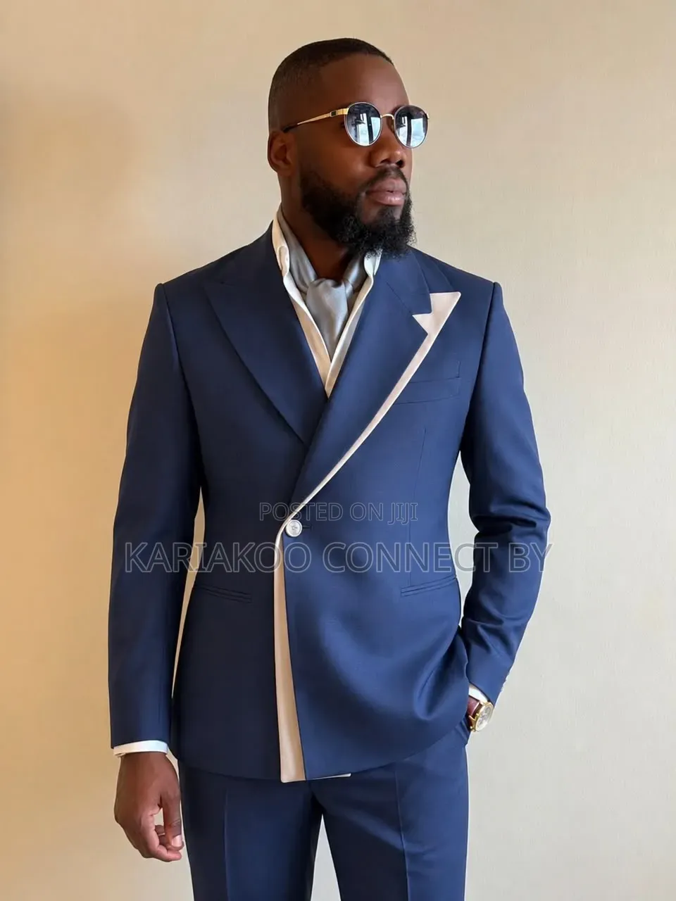 Gentleman’s Luxury Navy Blue Suit