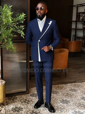 Gentleman’s Luxury Navy Blue Suit