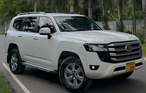 Toyota Land Cruiser 2024 Pearl