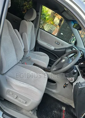 Toyota Kluger 2001 Silver