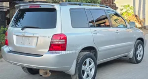 Toyota Kluger 2001 Silver
