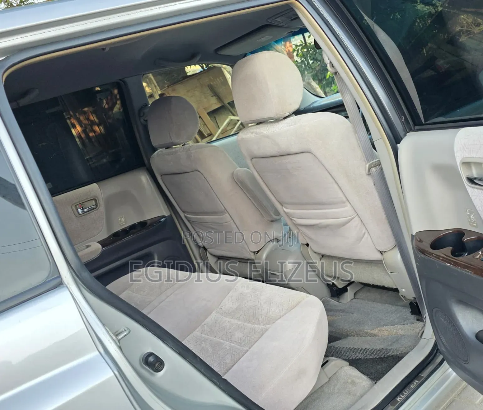 Toyota Kluger 2001 Silver