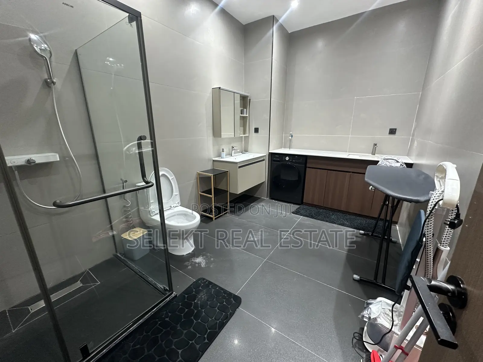 Furnished 4bdrm Penthouse in Peninsula, Oyster Bay for rent