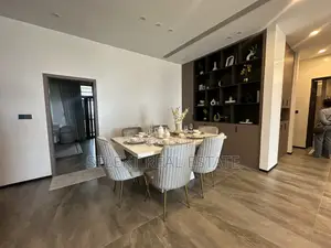 Furnished 4bdrm Penthouse in Peninsula, Oyster Bay for rent