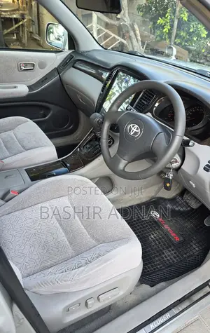 Toyota Kluger 2001 Silver