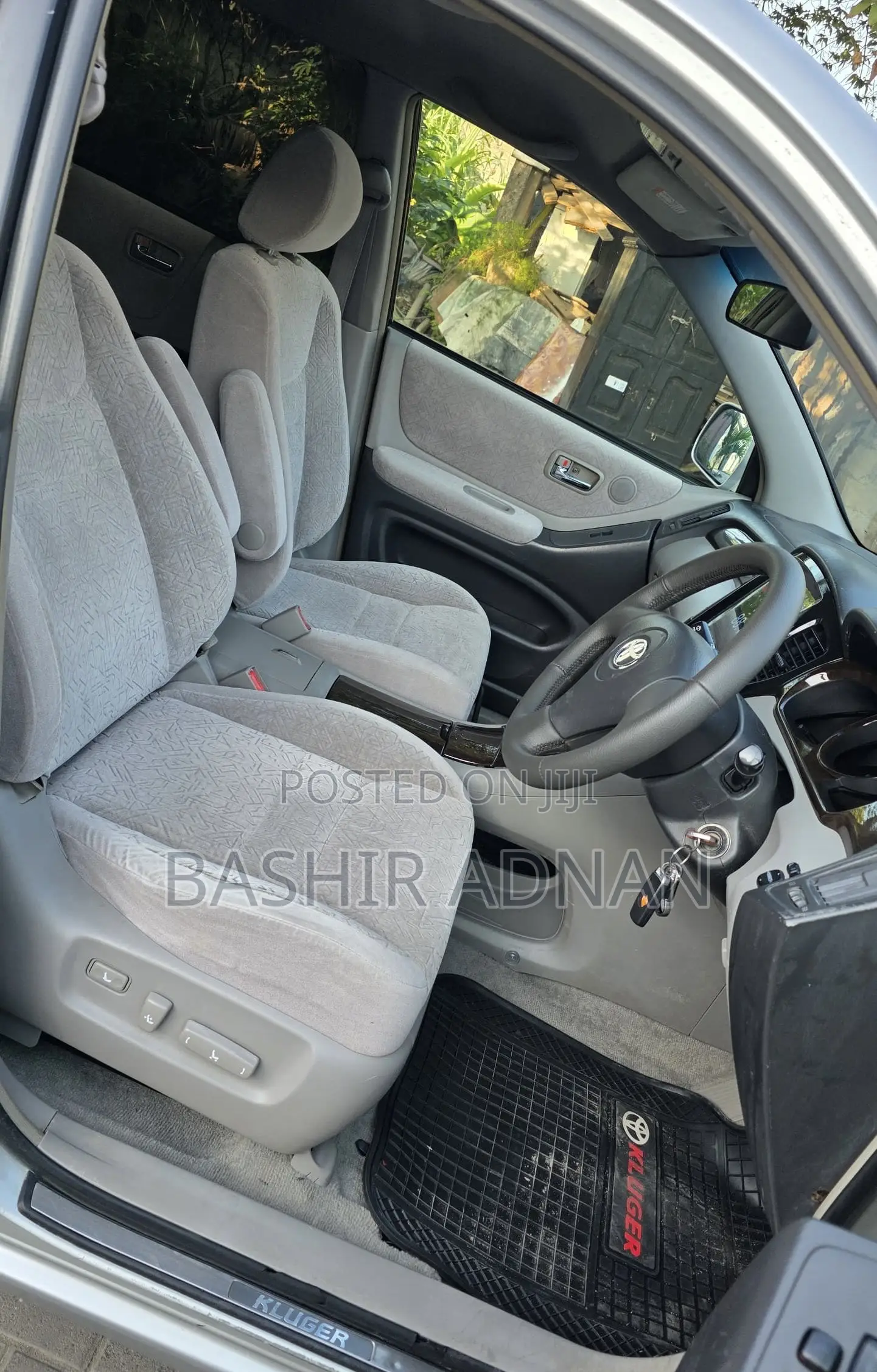 Toyota Kluger 2001 Silver