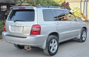 Toyota Kluger 2001 Silver