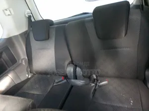 Toyota Noah 2009 Silver