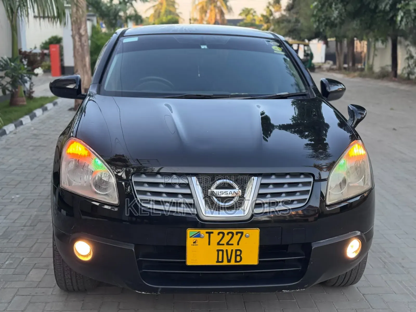 Nissan Dualis 2011 Black