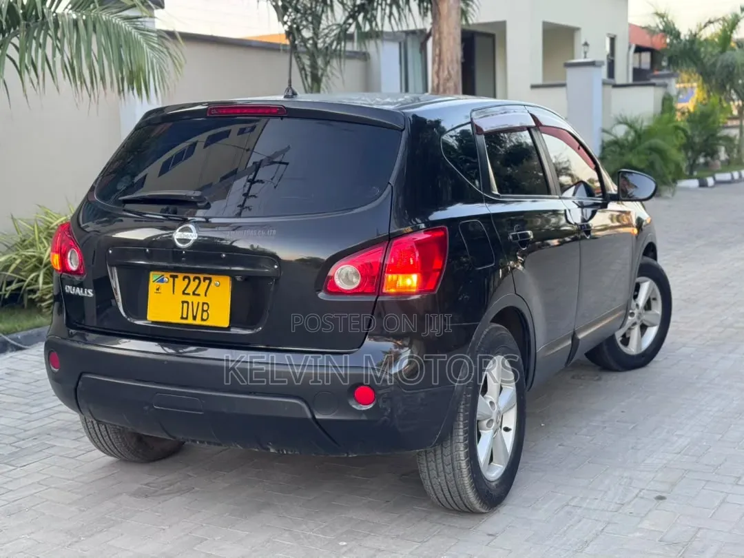 Nissan Dualis 2011 Black