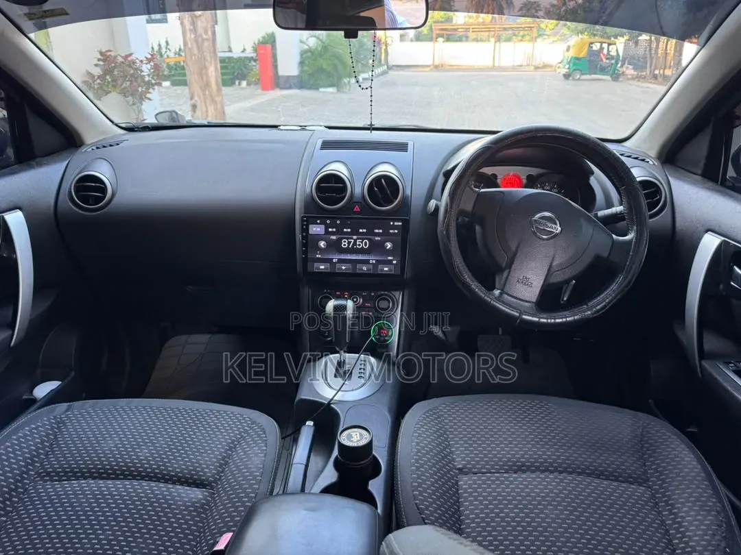 Nissan Dualis 2011 Black