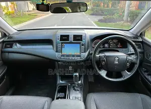 Toyota Crown 2009 Off white