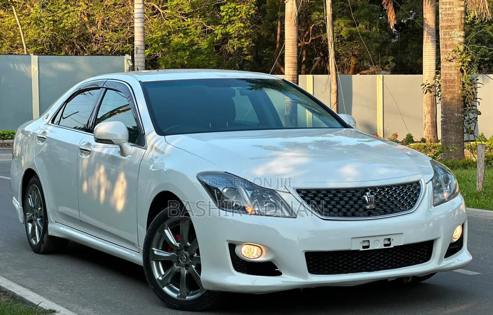 Toyota Crown 2009 Off white