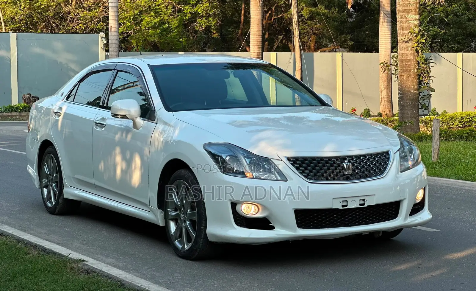 Toyota Crown 2009 Off white