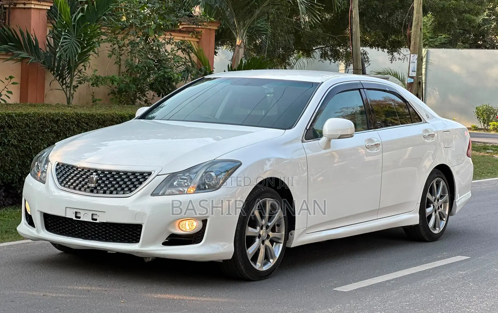 Toyota Crown 2009 Off white