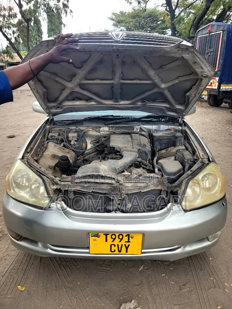 Toyota Mark II 2000 Silver