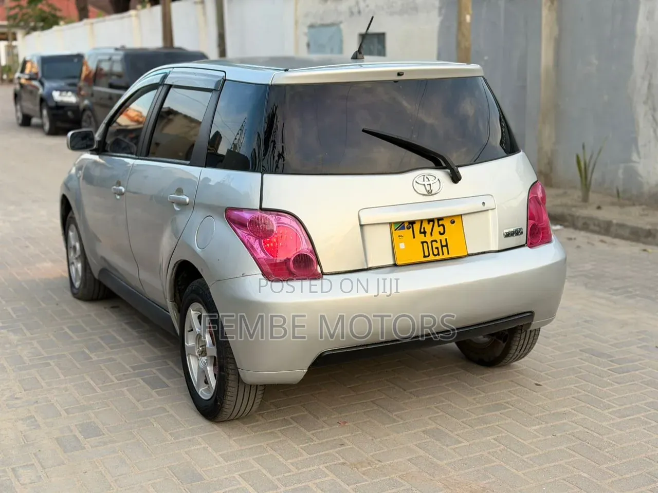 Toyota IST 2004 Silver