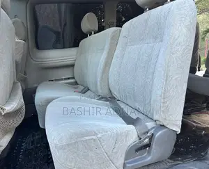 Toyota Noah 2.0 FWD (8 Seater) 2003 White