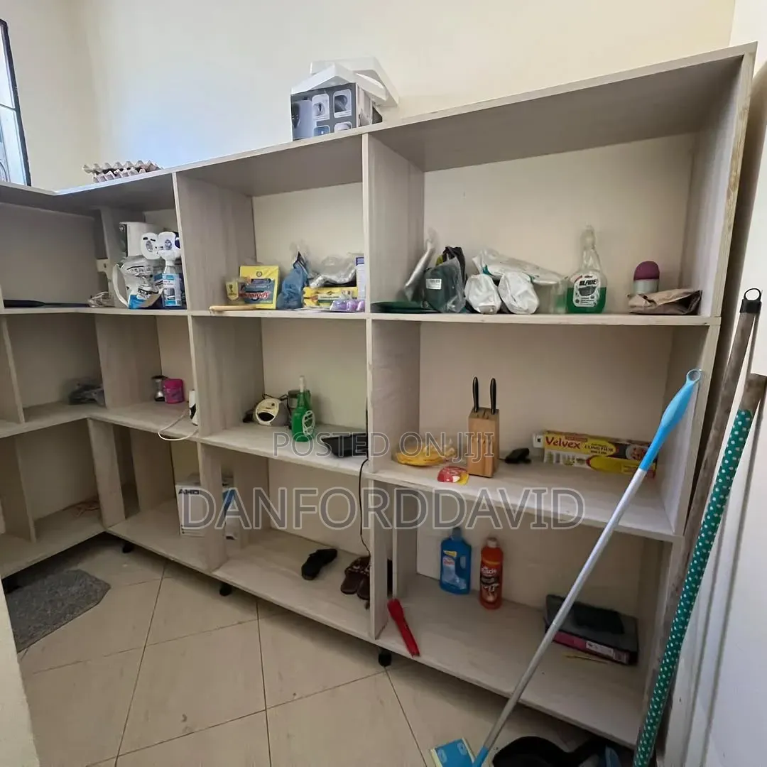 6bdrm House in Kahwa Real Estate, Mbweni for sale