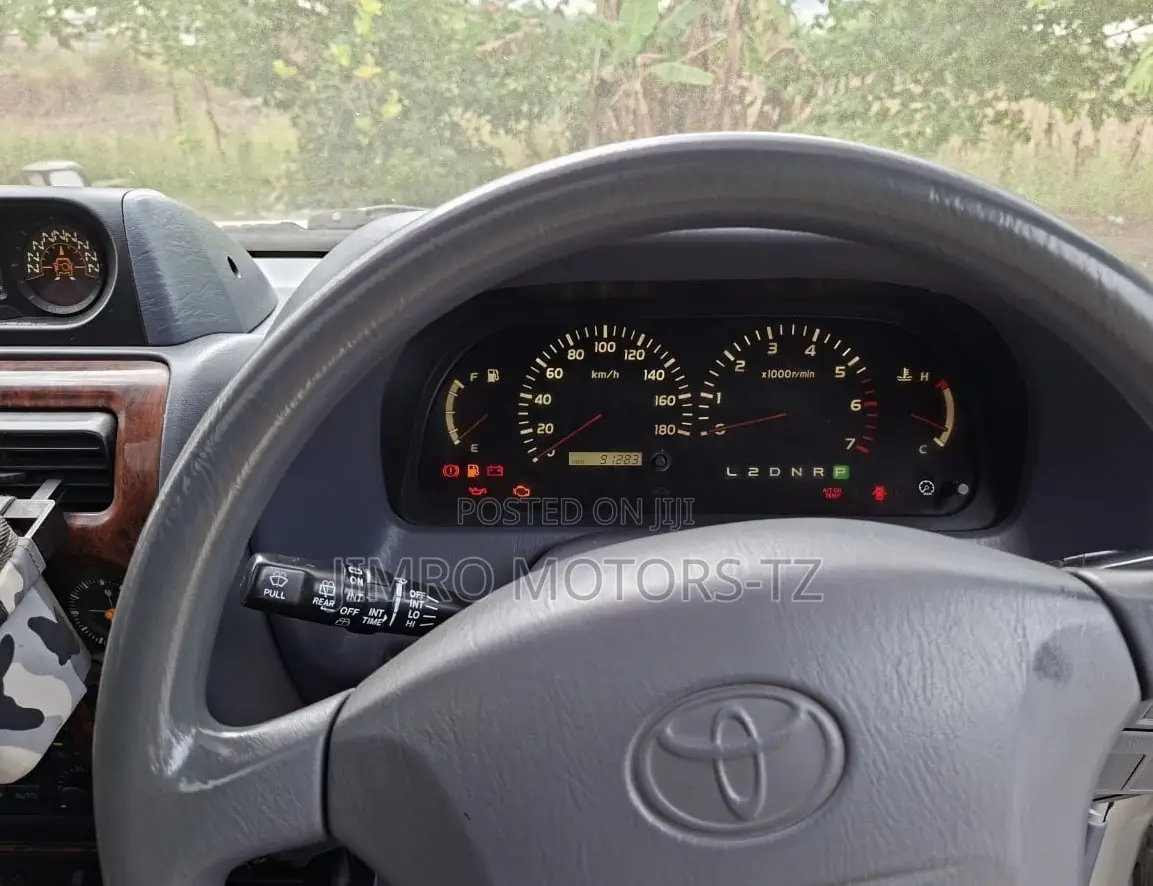 Toyota Land Cruiser Prado 2001 Silver
