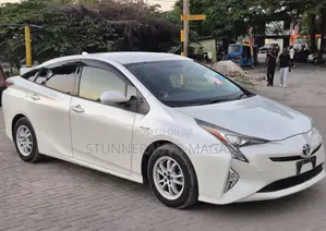 Toyota Prius 2017 Pearl