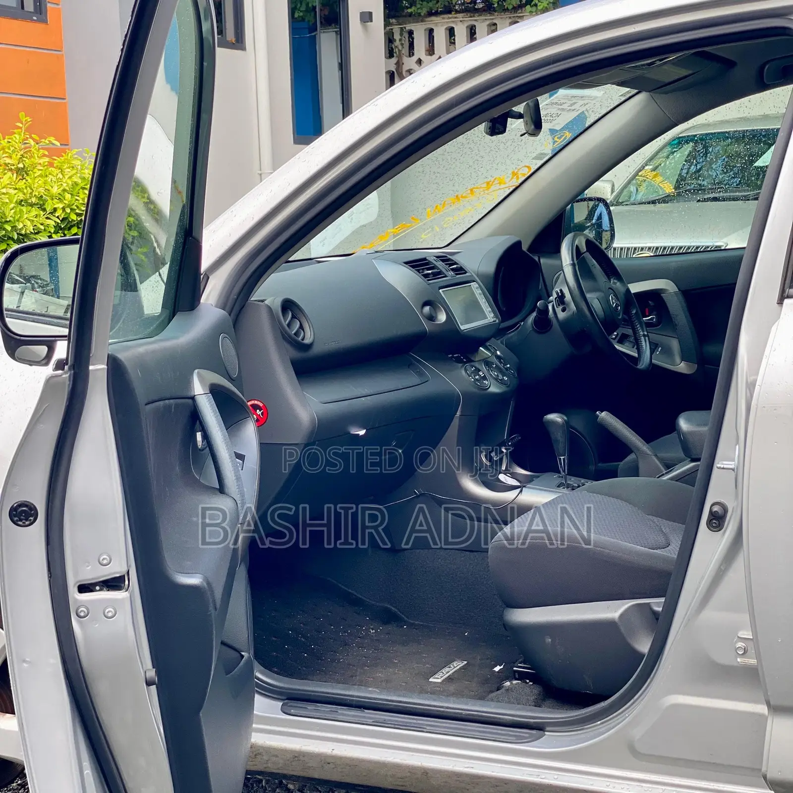 Toyota RAV4 2010 Silver