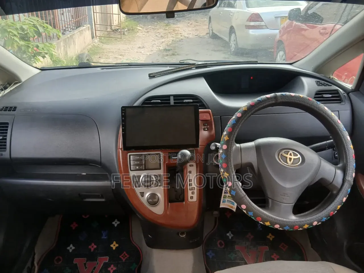 Toyota Ractis 2005 Gray