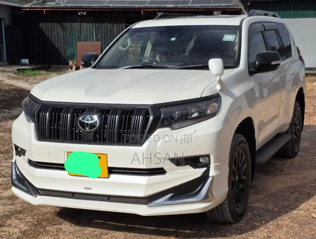 Toyota Land Cruiser Prado 2.7 2022 White