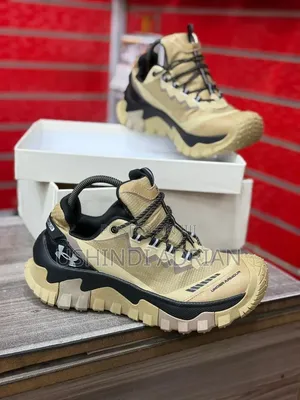 under Armour Sneakers