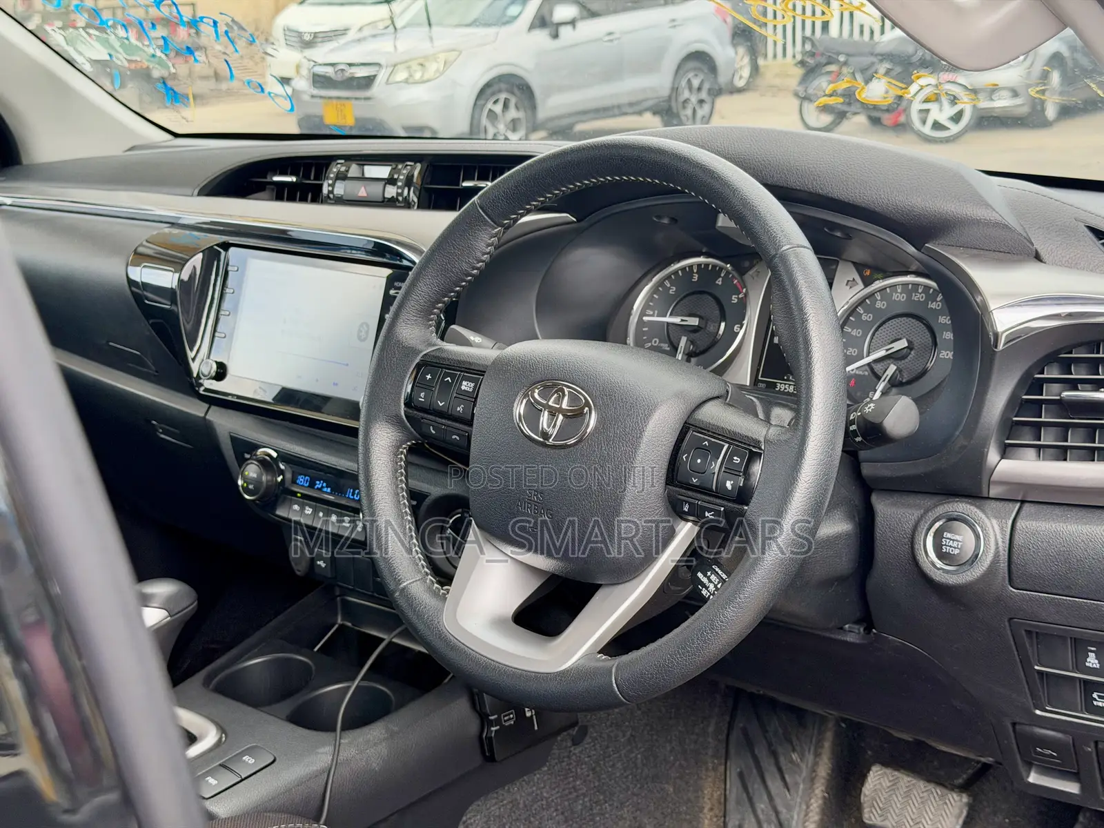 Toyota Hilux 2024 Black