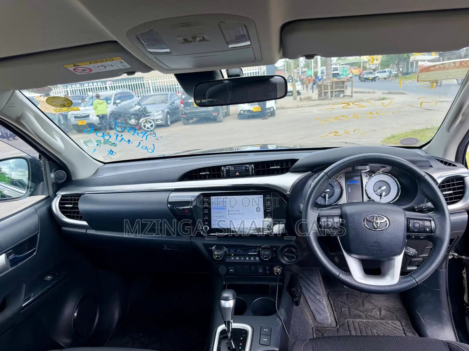 Toyota Hilux 2024 Black