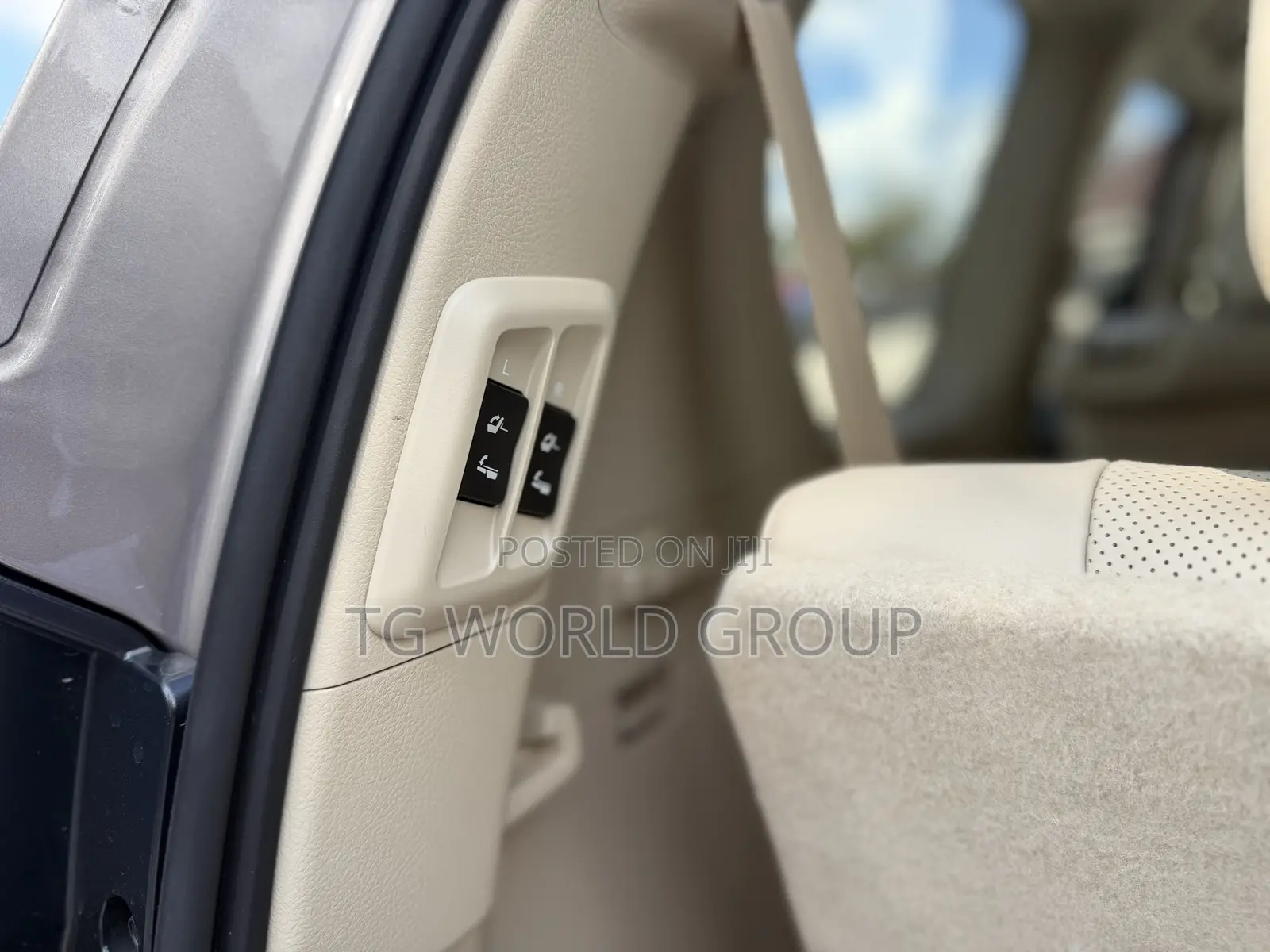 Toyota Land Cruiser Prado 2.7 2023 Burgundy