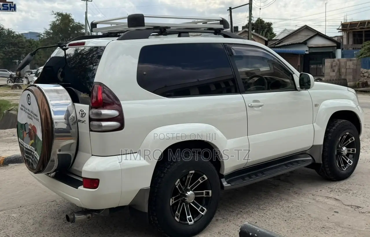 Toyota Land Cruiser Prado 2006 White