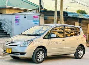 Toyota Corolla Spacio 2005 Silver