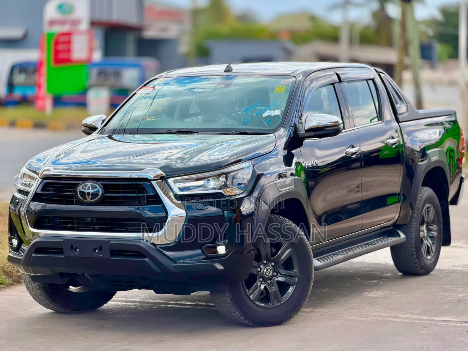 Toyota Hilux 2023 Black