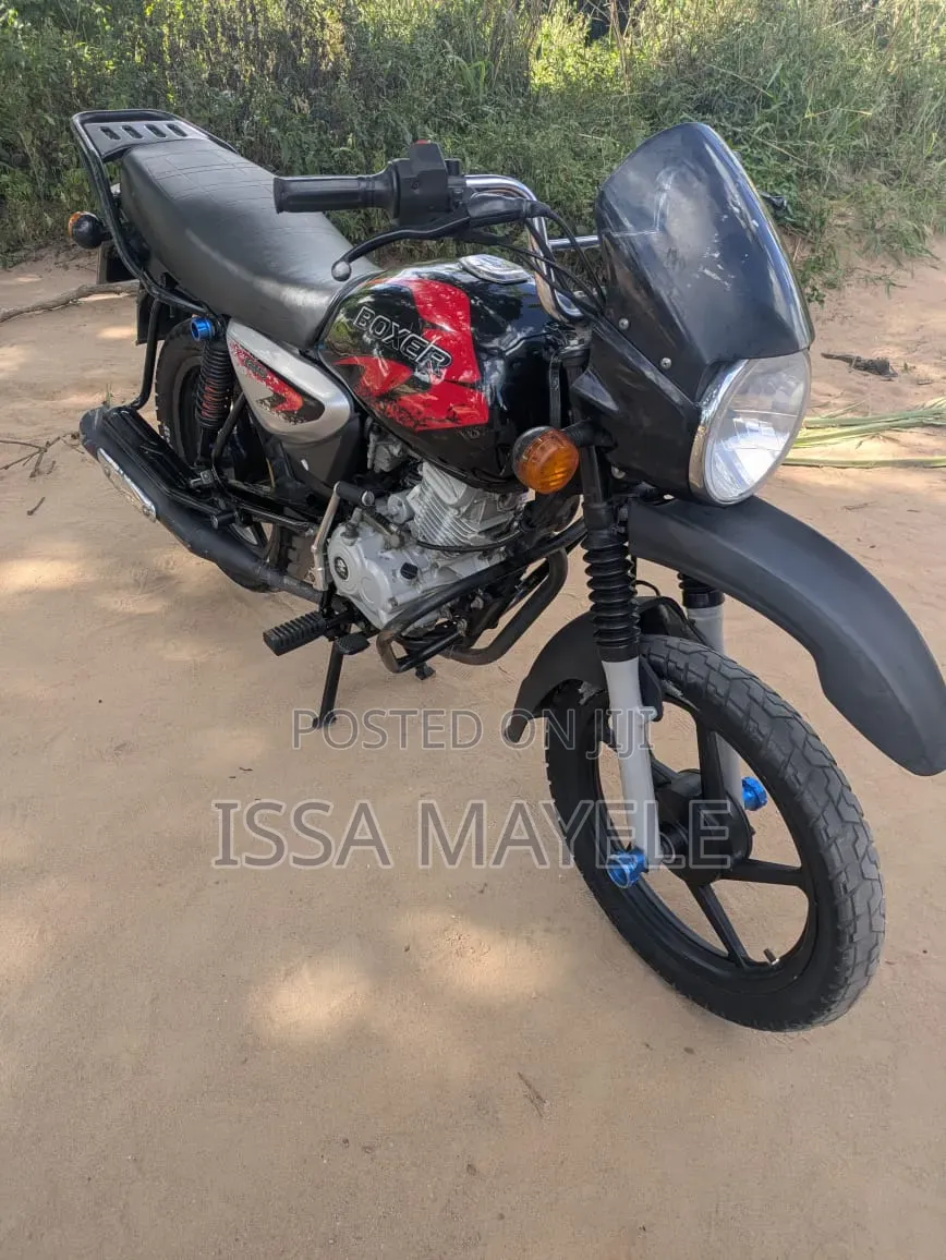 Bajaj Boxer X125 2025 Black