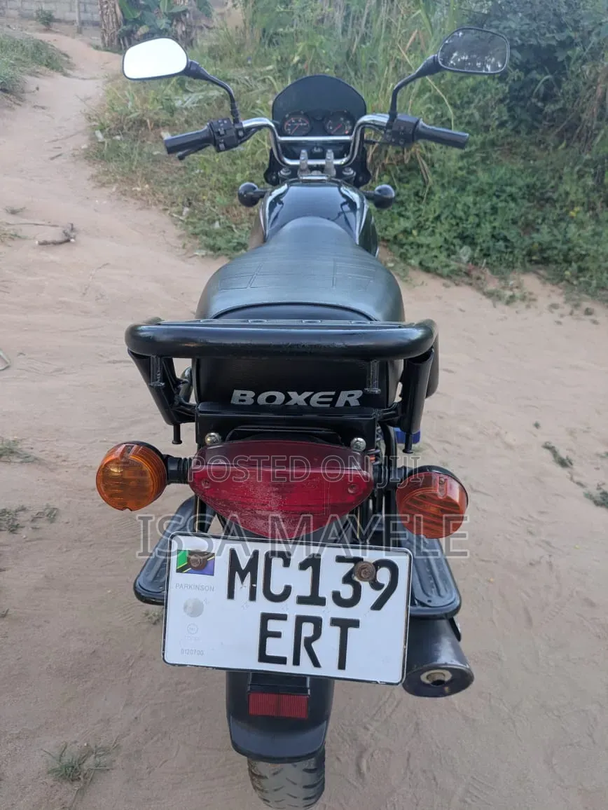 Bajaj Boxer 125 2025 Black