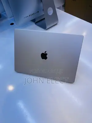 New Laptop Apple MacBook Pro 2023 M3 Pro 8GB Apple M3 Pro SSD 512GB