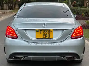 Mercedes-Benz C200 2015 Silver