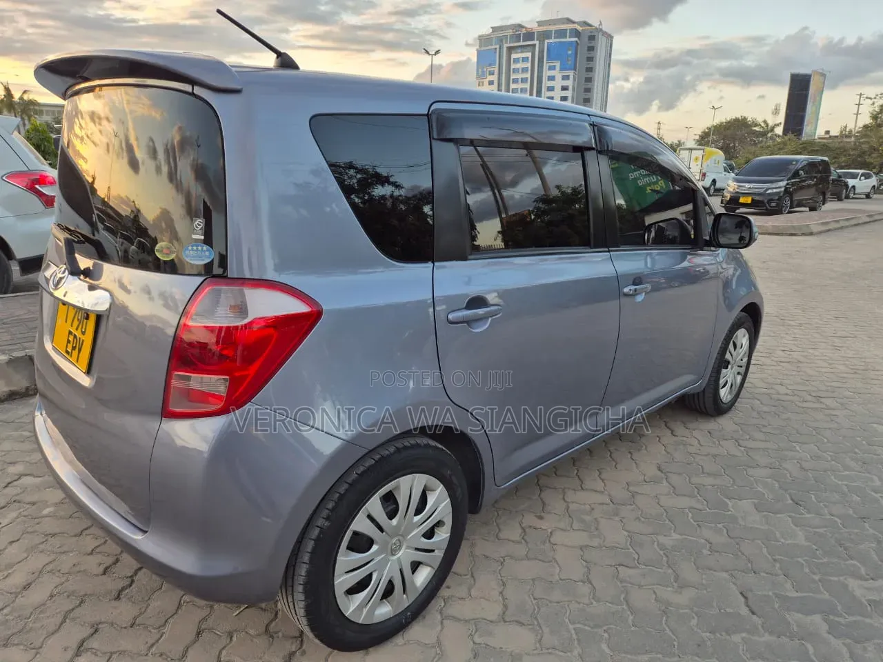 Toyota Ractis 2007