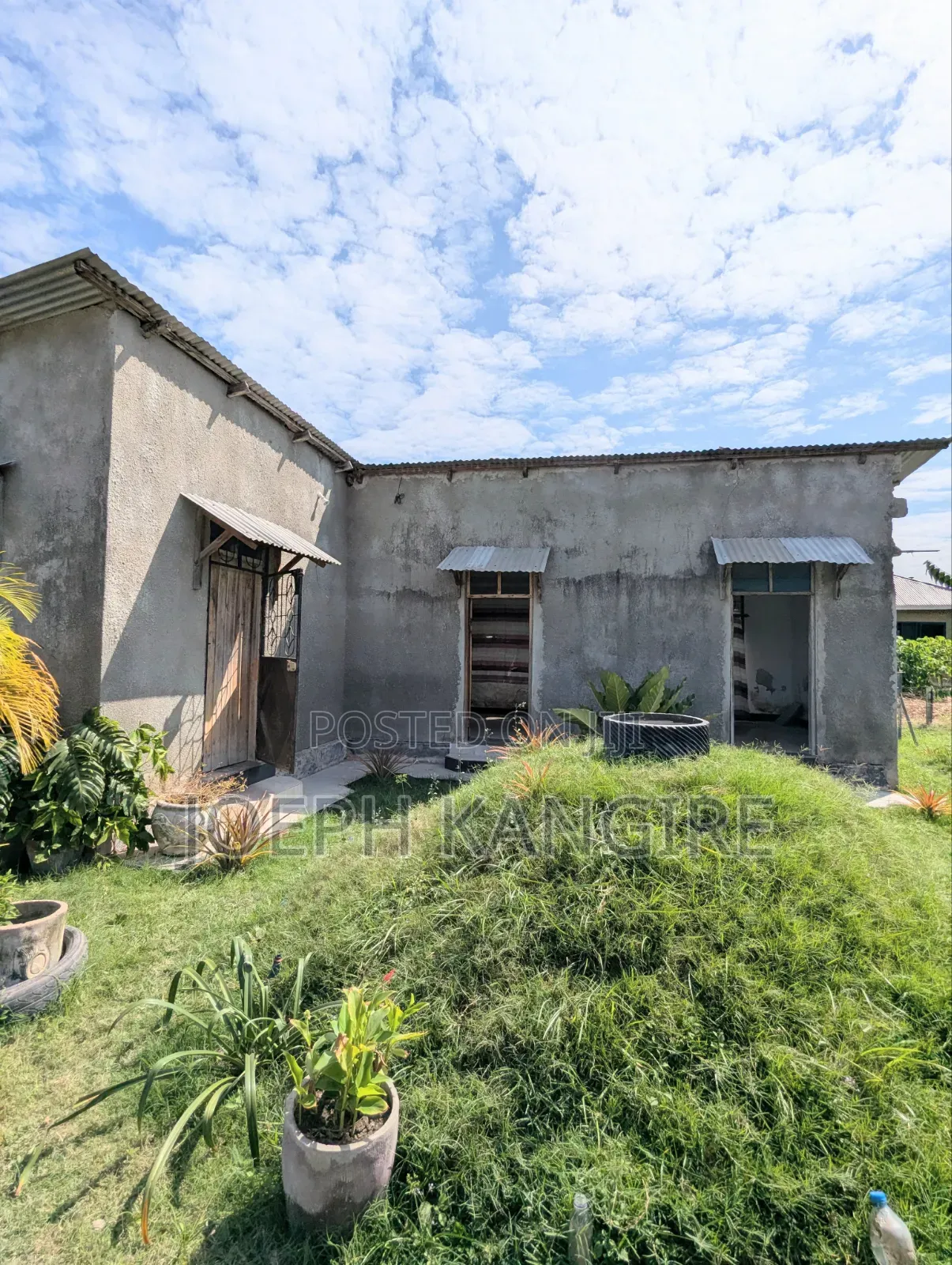 Nyumba I N a U Z W a TSH 24 Milioni