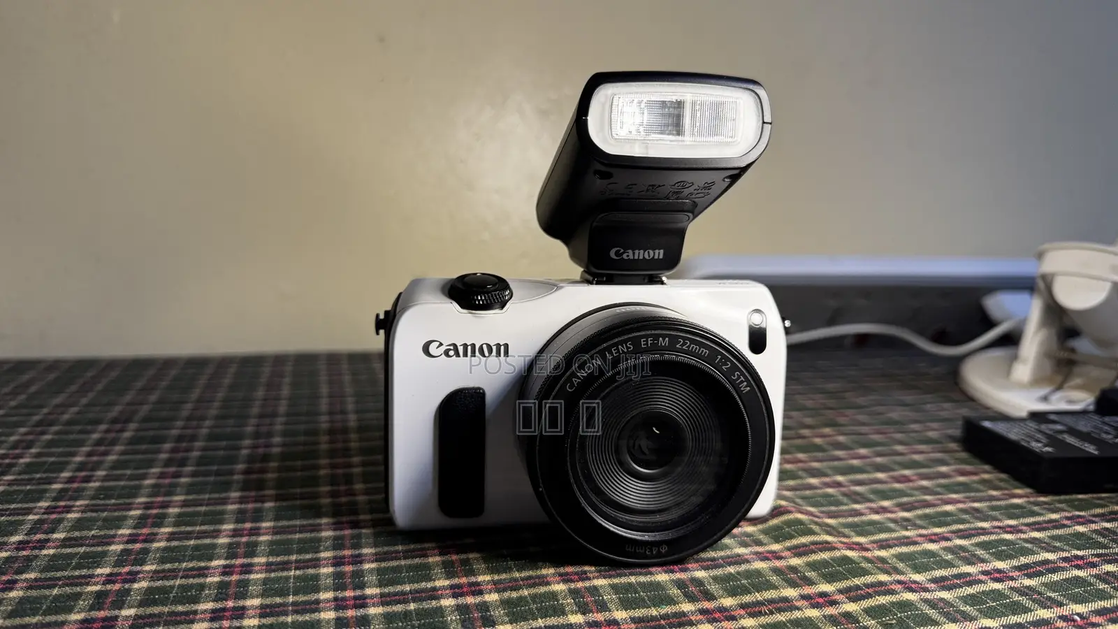 Canon EOS M Mirrorless Camera, Complete Kit