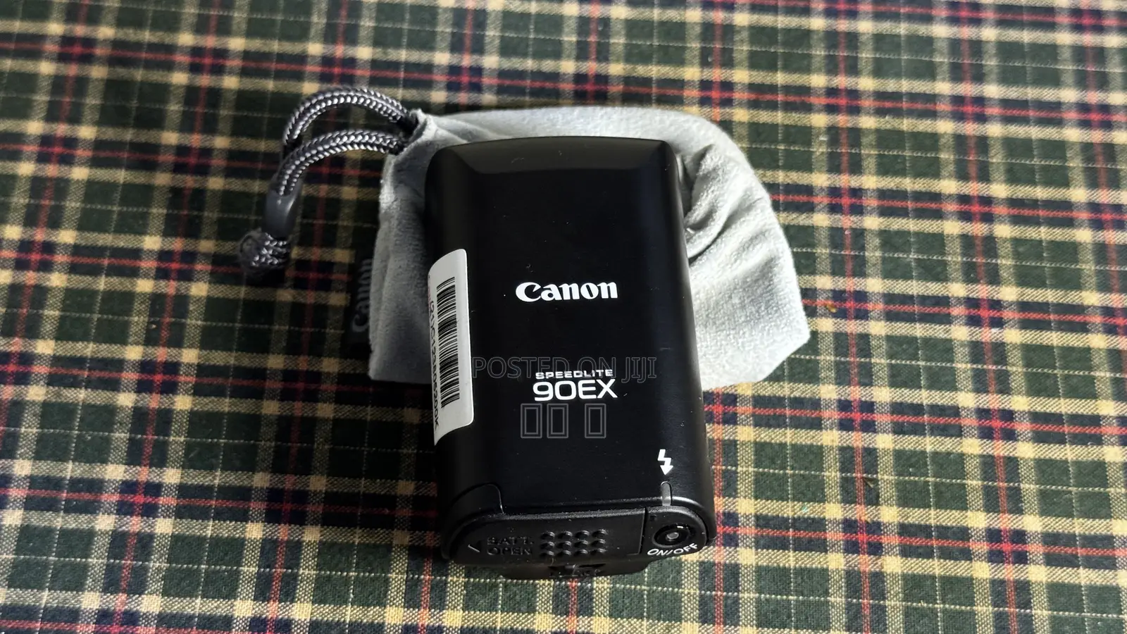 Canon EOS M Mirrorless Camera, Complete Kit