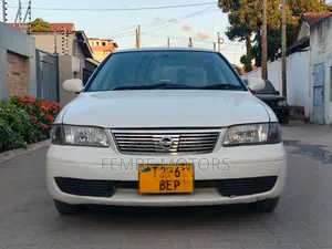Nissan Sunny 2001 White